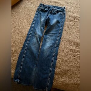 Cowgirl Tuff women’s Straight Blue Jeans